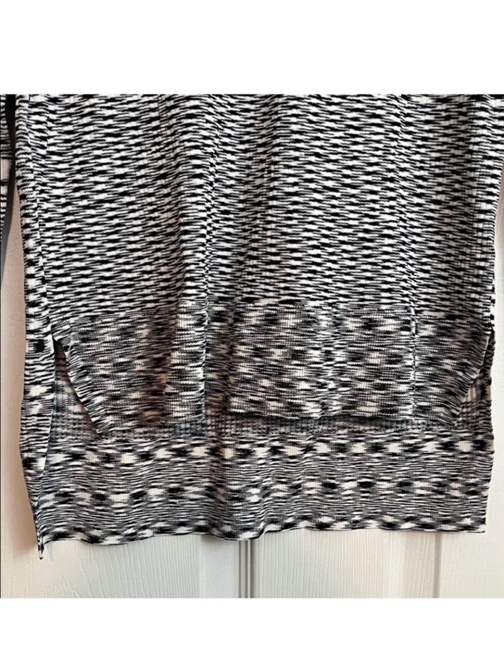 Veronica Beard White and Black Patterned Sweater - Women’s Size M - Contemporary - Picture 5 of 11